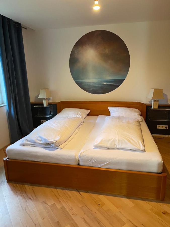 Ruhige Ferienwohnung , Ideal Fuer Berufspendler Hadamar Esterno foto