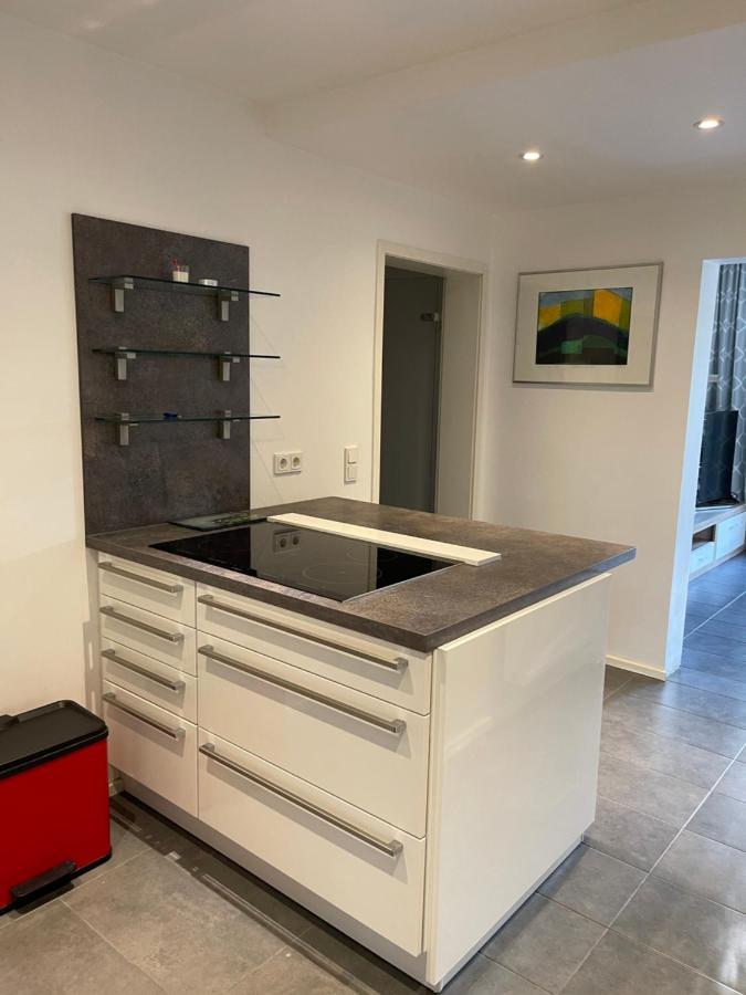 Ruhige Ferienwohnung , Ideal Fuer Berufspendler Hadamar Esterno foto