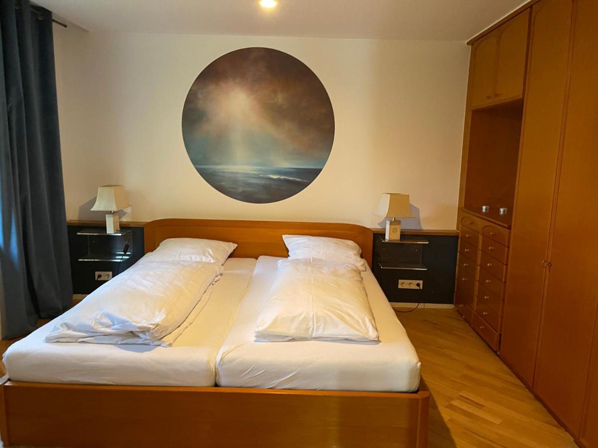 Ruhige Ferienwohnung , Ideal Fuer Berufspendler Hadamar Esterno foto