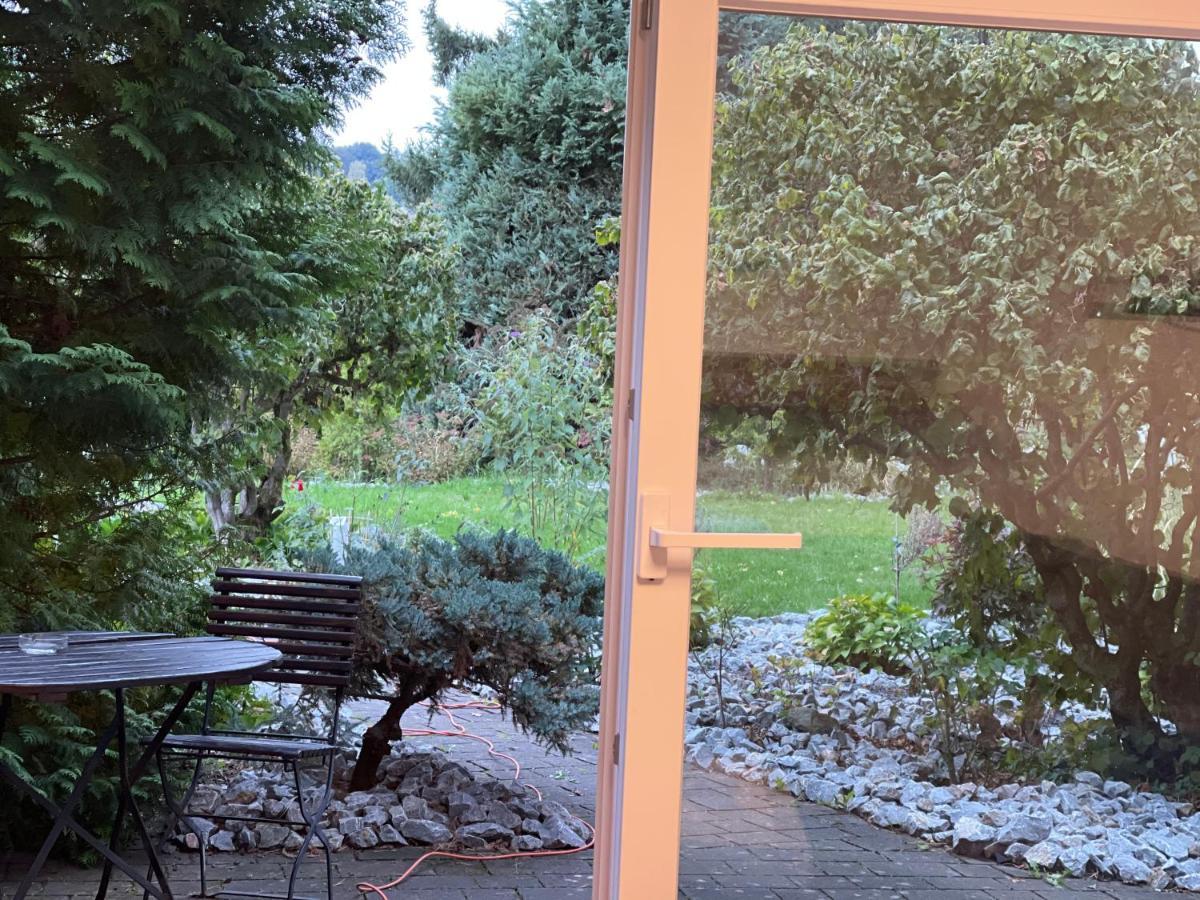 Ruhige Ferienwohnung , Ideal Fuer Berufspendler Hadamar Esterno foto
