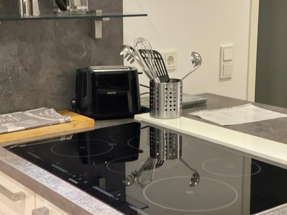 Ruhige Ferienwohnung , Ideal Fuer Berufspendler Hadamar Esterno foto